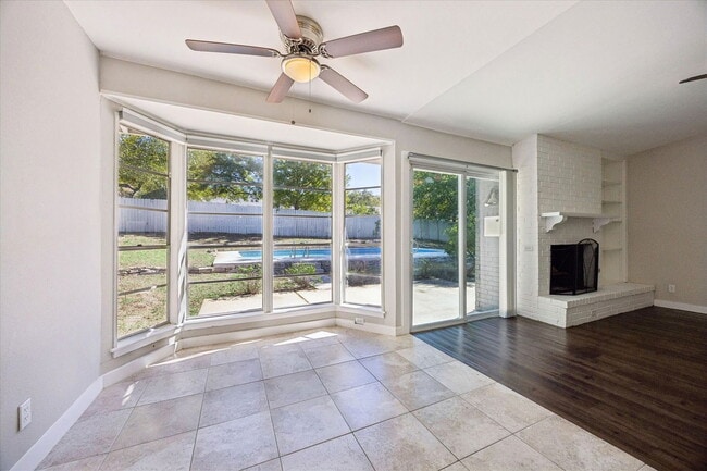 Foto del edificio - 9711 Marlborough Dr