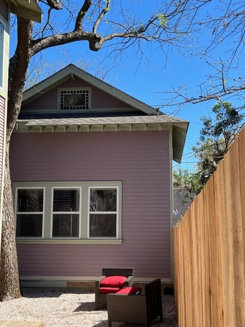 Foto principal - 1901 Drake Ave