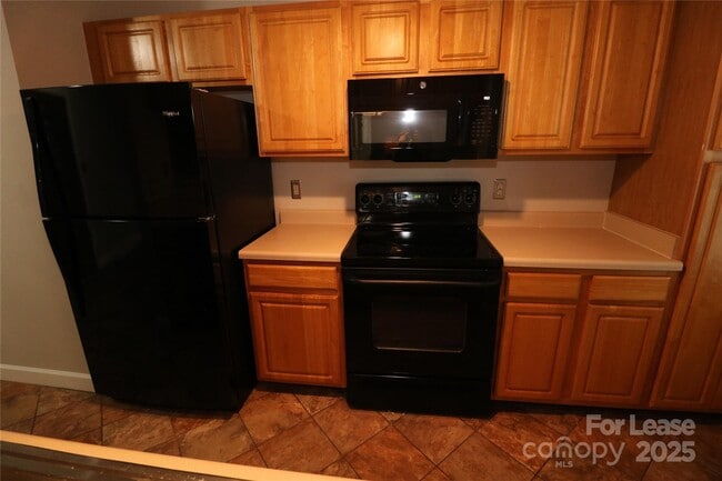 Building Photo - 2558 Carya Pond Ln