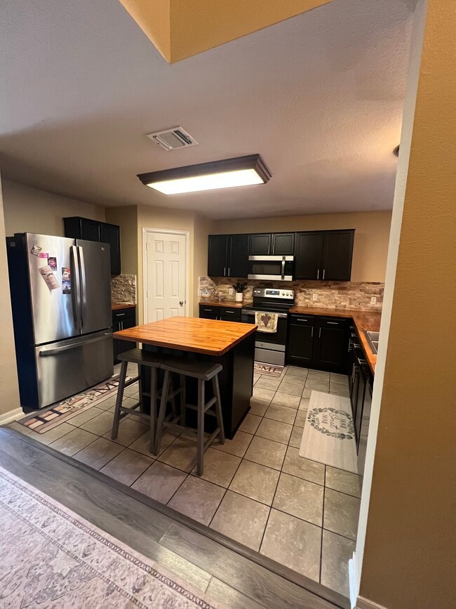 Foto del edificio - 3703 Fiesta Tr