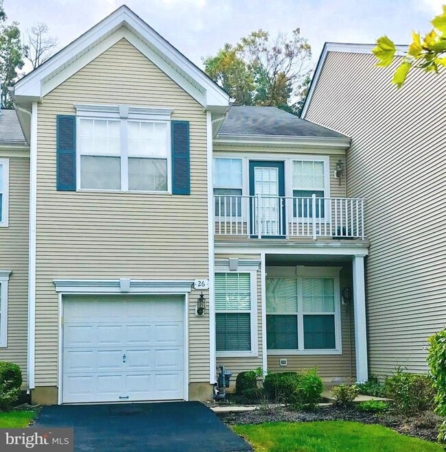 Building Photo - 26 Normandy Dr