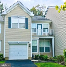 Building Photo - 26 Normandy Dr