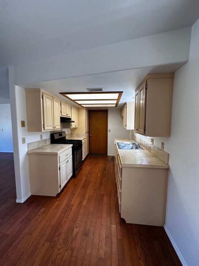 Foto del edificio - 3 Bedroom 2 Bathroom Home