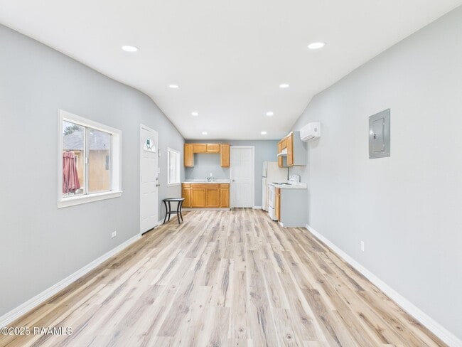 Building Photo - 300 Gauthier Rd