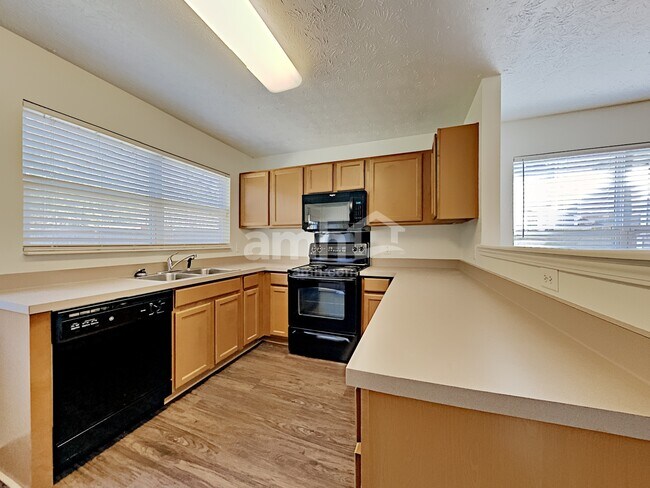 Foto del edificio - 2207 Erin Ln