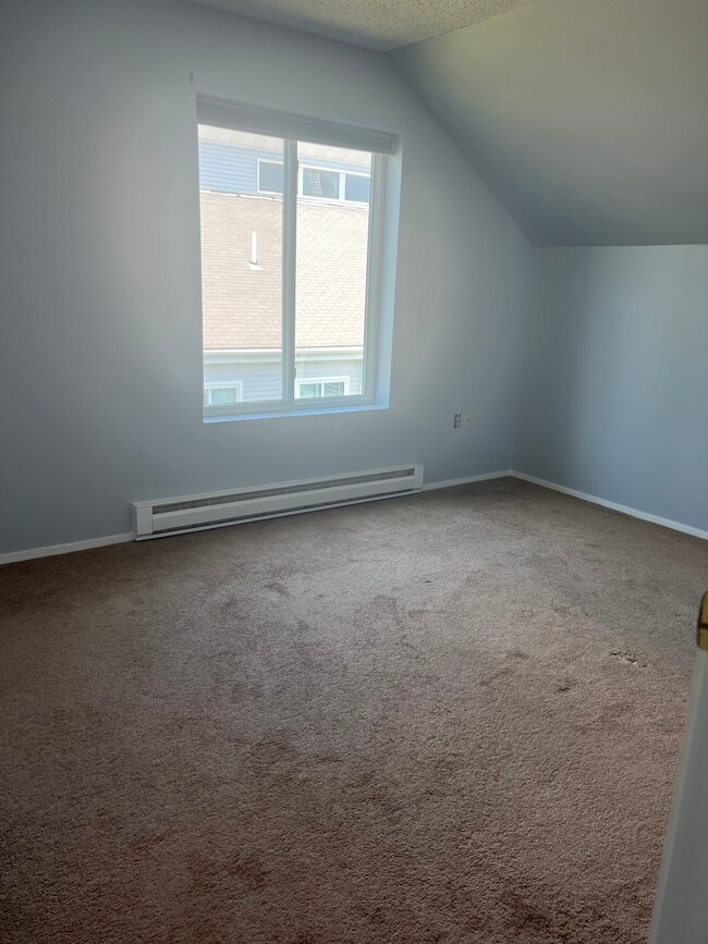 Building Photo - 18 Ocean St