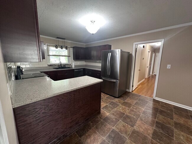 Foto del edificio - 11316 Maplecrest Dr SE