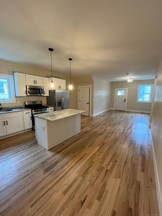 Foto principal - 115 Belden St