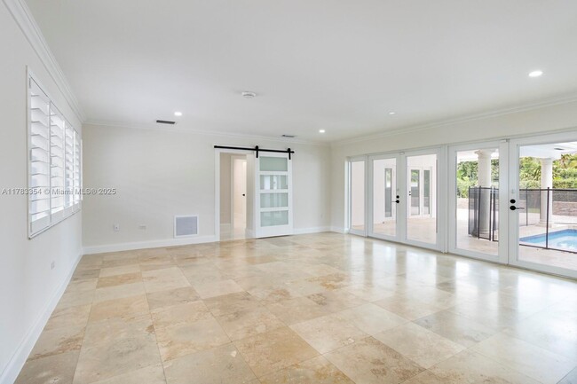 Foto del edificio - 7340 SW 131st St