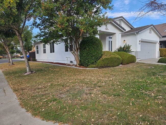 Building Photo - Single story home in Sylvan School District!