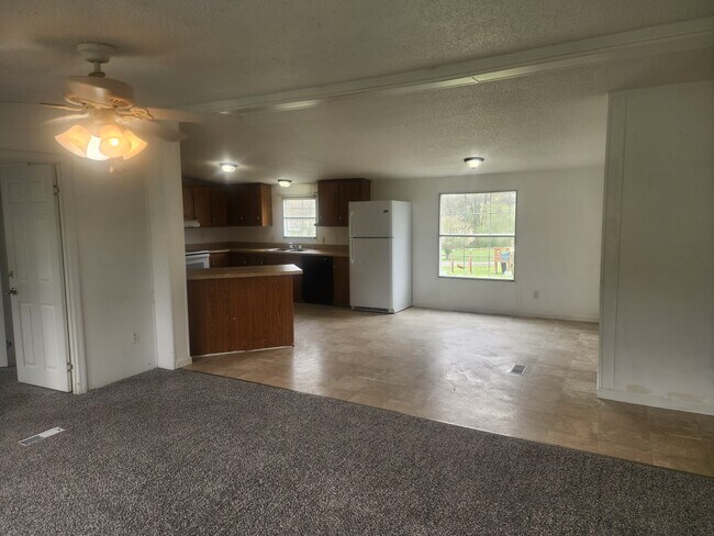 Building Photo - 11211 Allen Dr
