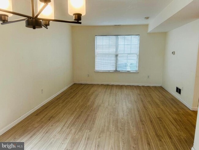 Building Photo - 410 Aldeberan Dr