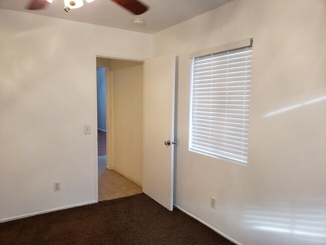 Building Photo - 11498 Via Monte