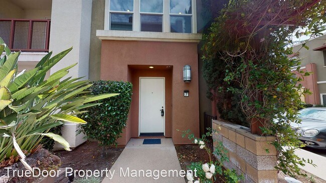 Building Photo - 2 br, 2.5 bath House - 12836 Palm St Unit 7