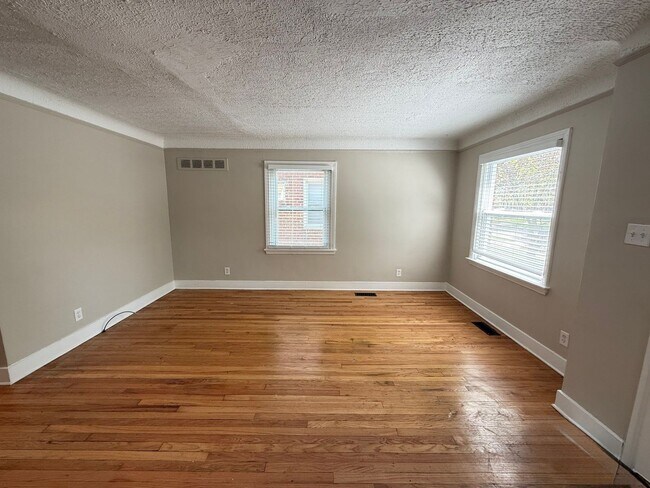 Foto del edificio - Renovated 3-Bedroom Home – Section 8 Welcome!