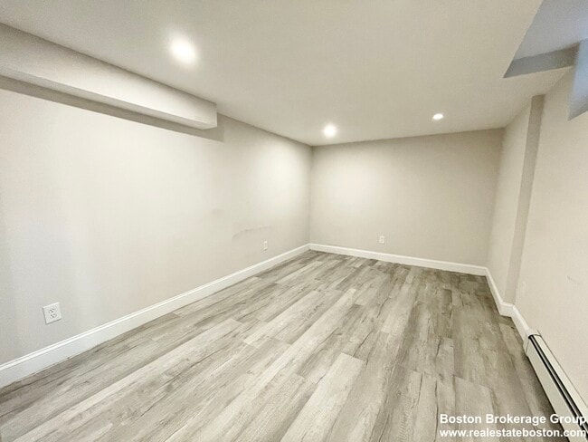 Building Photo - 135 P St