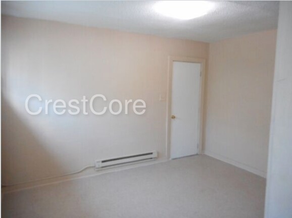 Building Photo - 226 S Lauderdale St