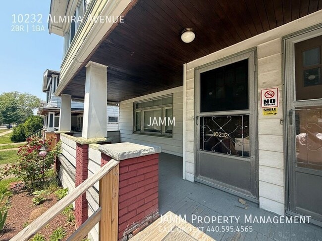 Building Photo - 10232 Almira Ave
