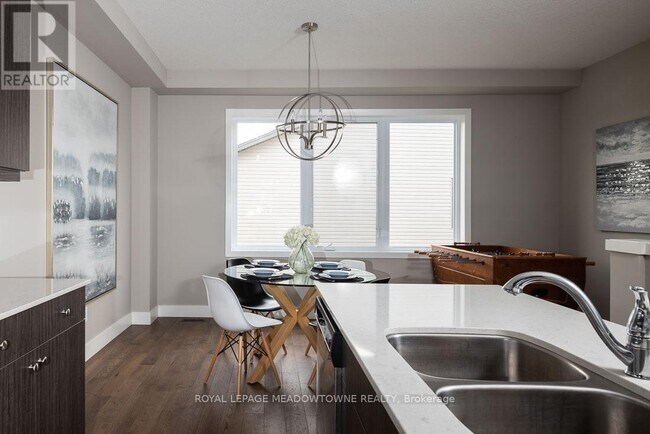 Photo du bâtiment - 2144 Meadowgate Blvd