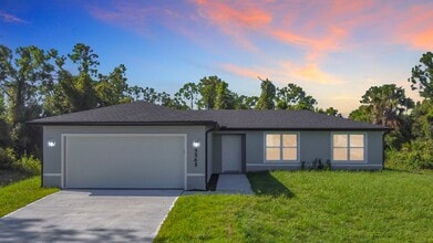 Building Photo - 5565 Lavender Ave