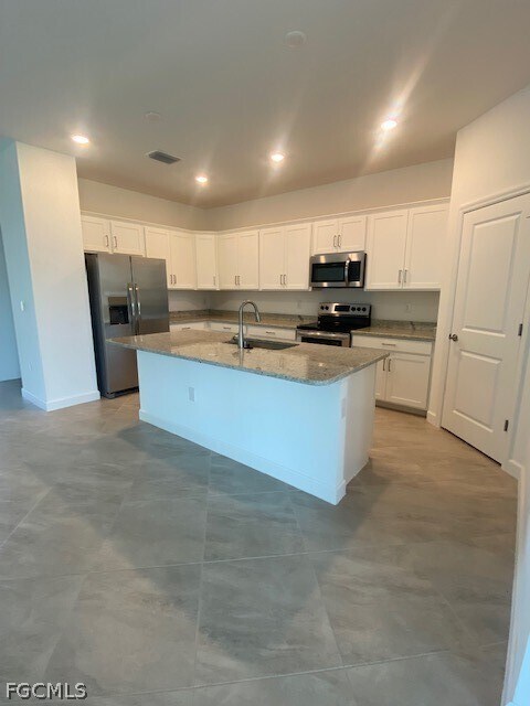 Foto del edificio - 11211 Timber Creek Dr