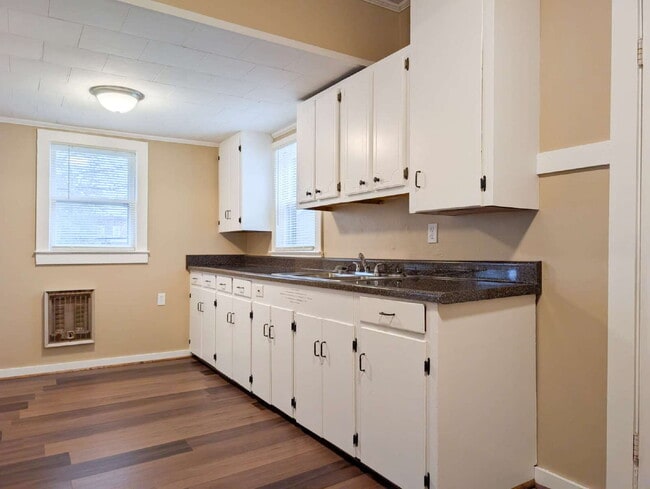 Foto del edificio - 112 Moore St