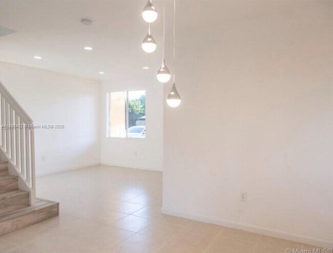 Foto del edificio - 2430 SE 14th Ave