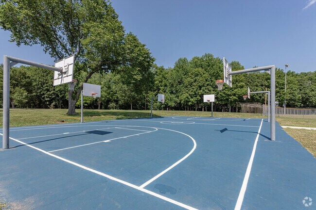 Granny White Park is a great place to play some outdoor Basketball in Brentwood.