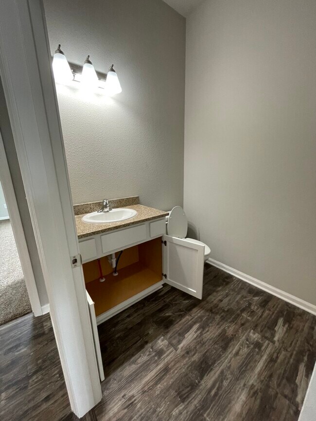 Building Photo - 932 Margarets Wy