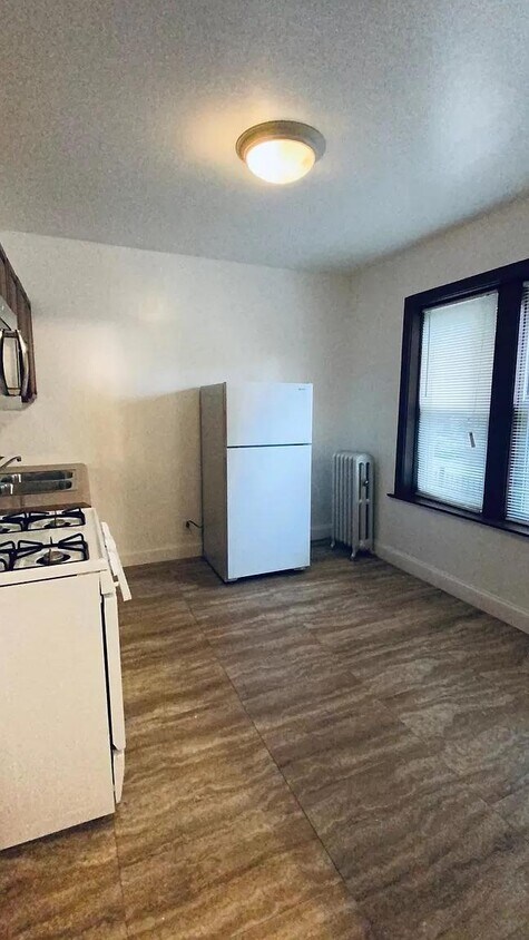 Foto del edificio - 1 bedroom in Chicago IL 60639