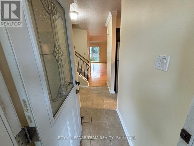 Photo du bâtiment - 1648 Nordic Way