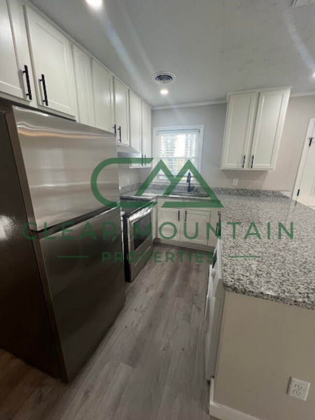 Building Photo - Move-in Special! Limited-Time Leasing Offer!