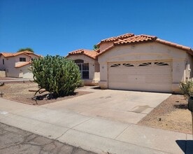 Building Photo - 15435 S 44th Way