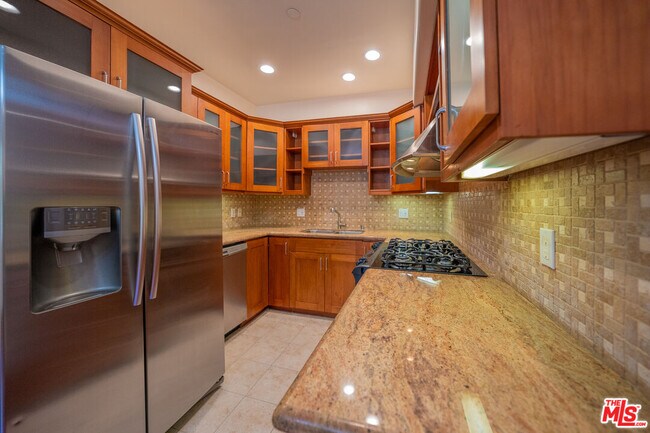 Foto del edificio - 626 E Orange Grove Ave