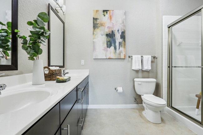 47-web-or-mls-100 Myrtle St - Unit 310 - 011.jpg - Weston Park at Longwood Station