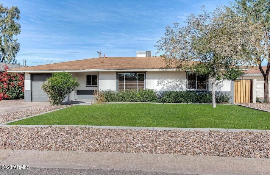 Primary Photo - 6908 E Edgemont Ave