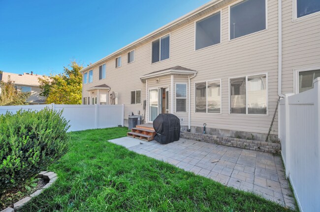 Building Photo - 4112 W 4645 S