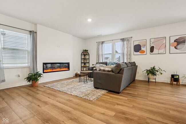 Building Photo - 4544 Nokes Pl