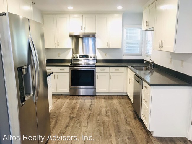 Building Photo - 4 br, 2 bath House - 863 S. Mary Avenue