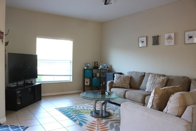 Building Photo - 306 Lake Monterey Cir