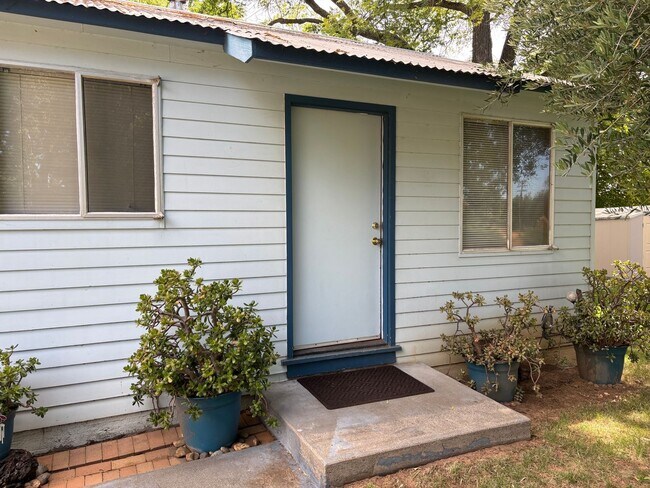 Foto del edificio - Cozy Country Home in the Suburb