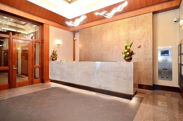 Foto del edificio - 33 W Ontario St