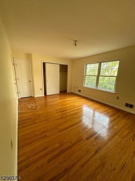Building Photo - 740 Trumbull St