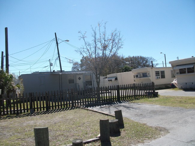 Building exterior - 5450 42nd St