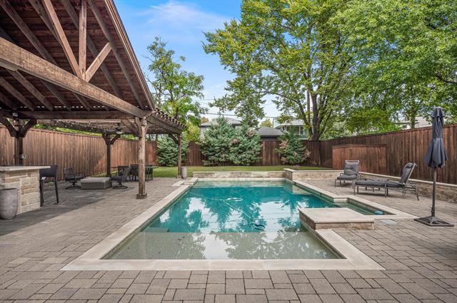 Foto del edificio - 5507 Vickery Blvd