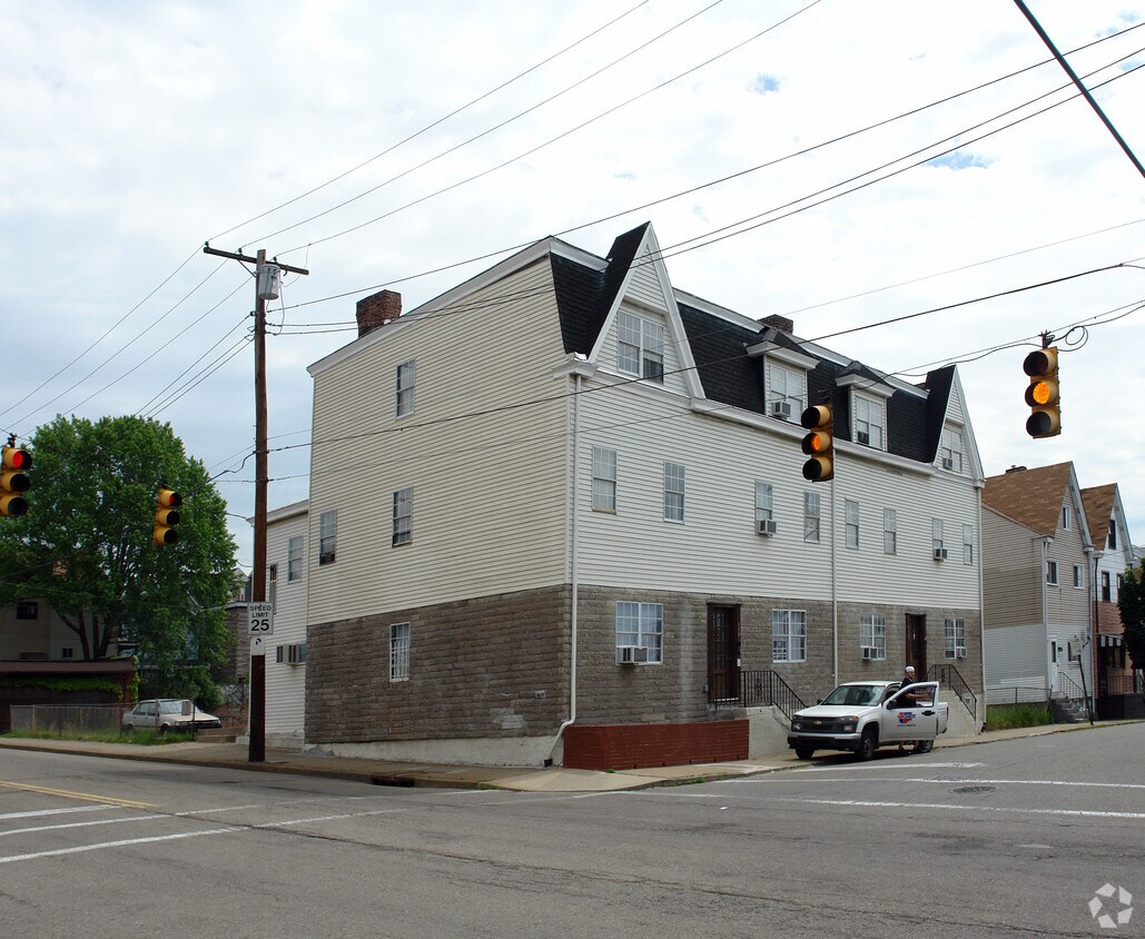 Primary Photo - 4901-4905 Cypress St