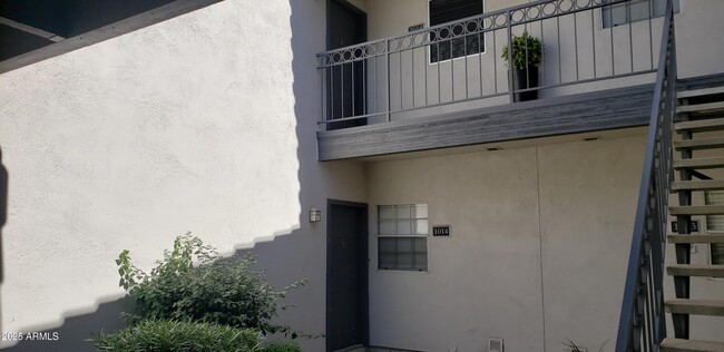 Foto del edificio - 14145 N 92nd St