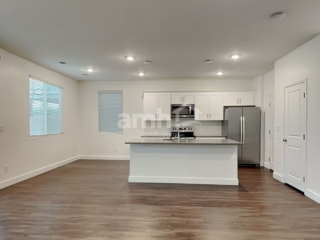 Building Photo - 4849 Colossal Star St