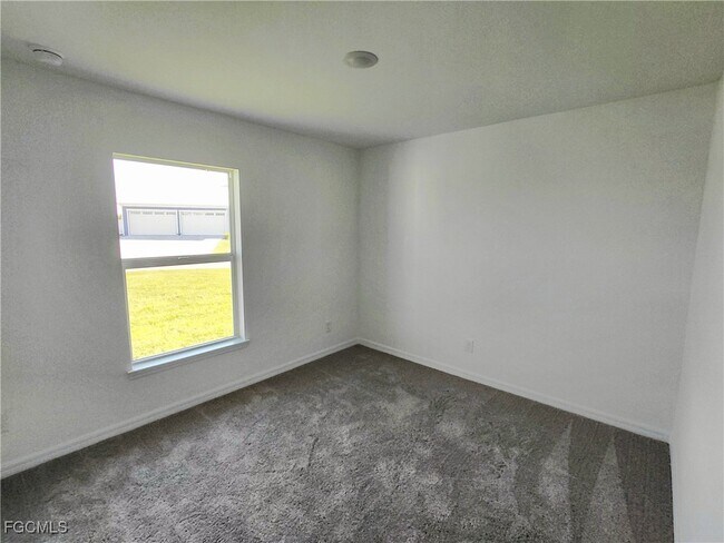 Foto del edificio - 909 NW 30th St