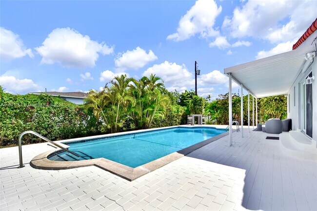 Photo - 2195 SW 25th Ter House